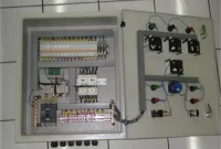 rangkaian panel listrik
